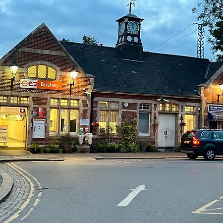 Modern Flat With Garden- 10Min Uber To Harry Potter Studios Watford  Exterior photo